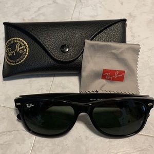 Black Ray Ban Glasses